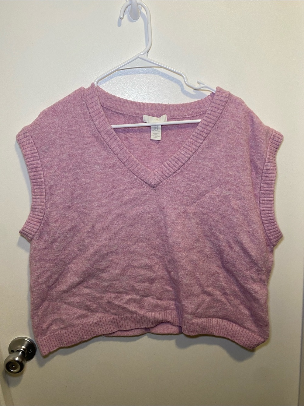 H&M Lavender Pink V-Neck Sweater Vest